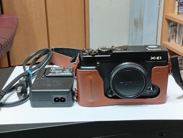 X-E1 ボディ FUJIFILM