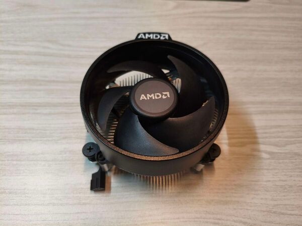 【中古動作品】AMD CPUクーラー Wraith Spire