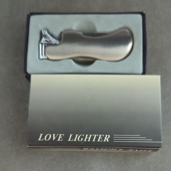 LOVE LIGHTER ガスライター 未使用品 シルバー 銀色 ライター 着火確認未実施