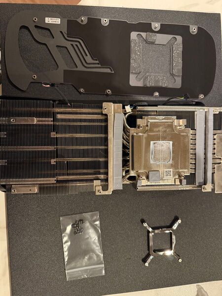 zotac rtx4090の外装と箱