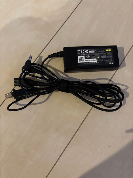 NEC AC ADAPTER ACアダプター 出力19V 3.42A