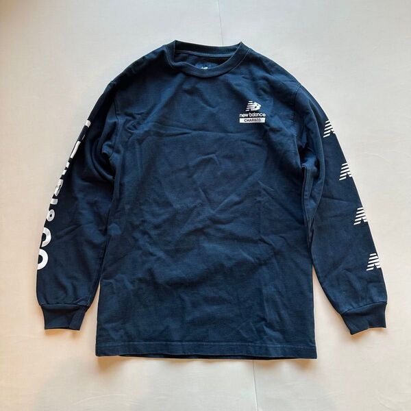 ニューバランス CHARI&CO コラボ ロンT ブラック Sサイズ 長袖Tシャツ NEW BALANCE