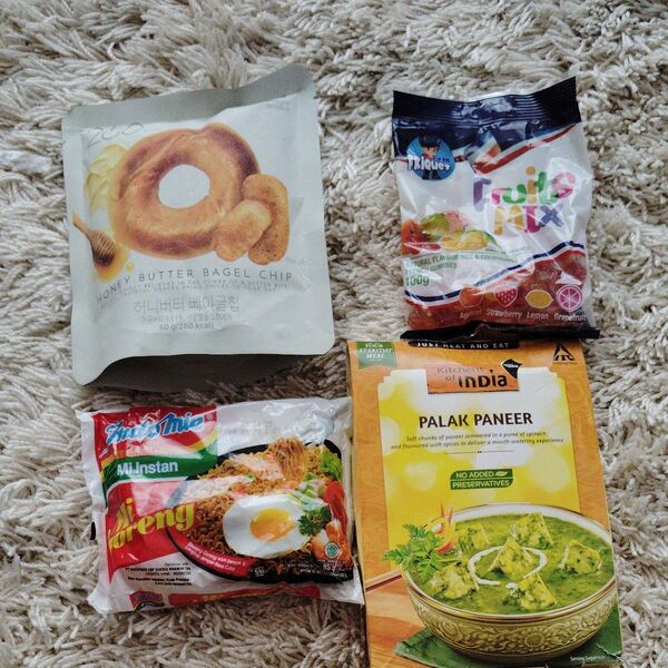 輸入菓子 輸入食品 グミ kitchens of India 乾麺 他