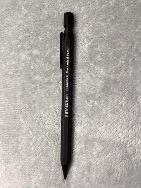 【美品】STAEDTLER シャープペン 六角 軽量 おしゃれ ドイツ製 ヘキサゴナル 0.5 製図用シャーペン