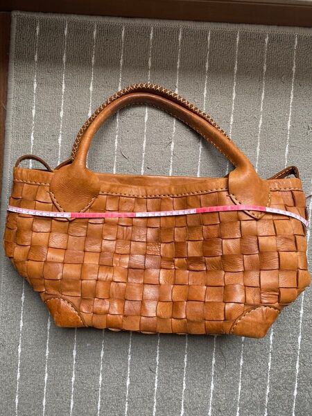 レザー メッシュバッグ ハンドバッグ 編み込み ブラウン