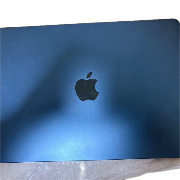 Apple Mac book Air M2 8gb 256GB