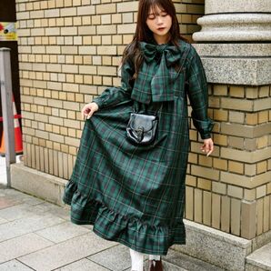 kutir 【クティールとレトロ】ボウタイチェックティアードワンピース