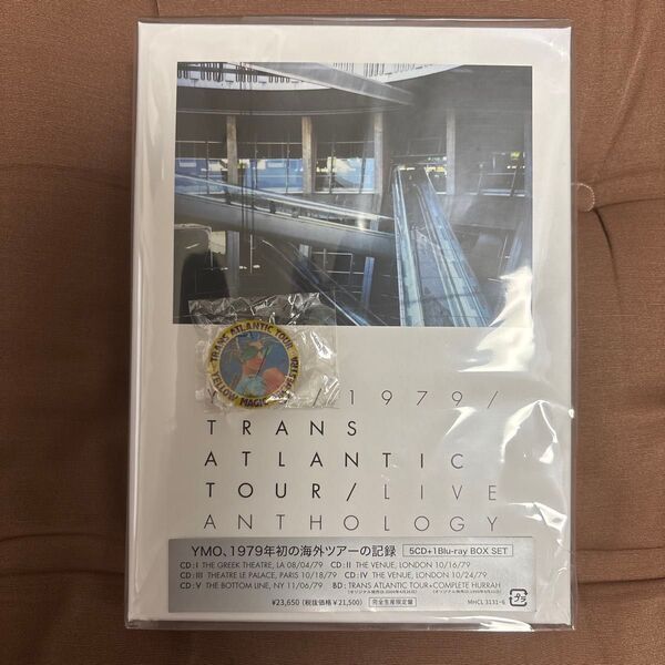新品未開封 YMO 1979 TRANS ATLANTIC TOUR LIVE ANTHOLOGY 特典バッジ付 ☆お値下げOK
