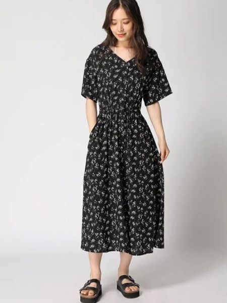 【即日、翌日発送】GLOBAL WORK グローバルウォーク 花柄ワンピース ワンピース 半袖 ネイビー ブラック花柄 総柄 M