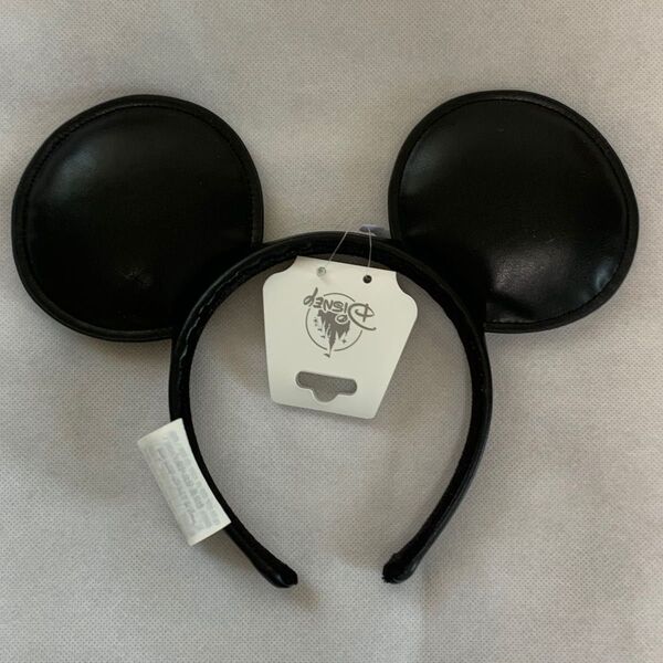 Disney ミッキーマウス カチューシャ 耳 黒 ブラック 新品 未使用
