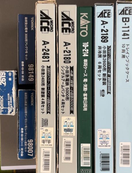 【最終値下げ・即日発送・送料無料・付属品あり】Nゲージ TOMIX、マイクロエース、KATO 車両ケース8個セット