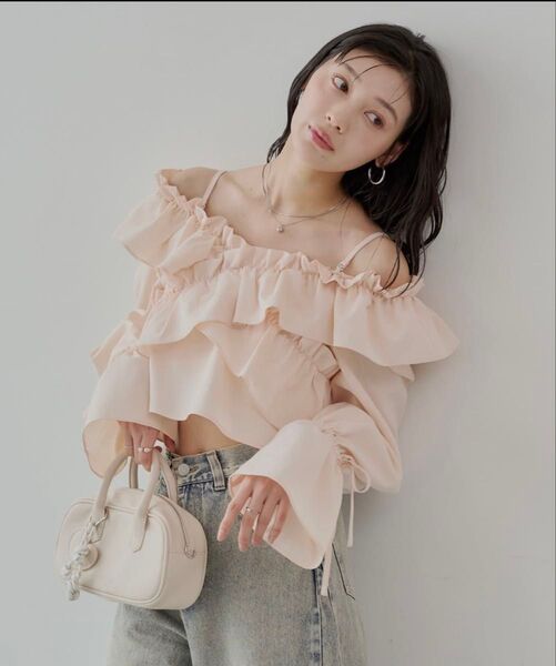 Chico チコ 2wayクロスフリルデザインブラウス オフショル 未使用品 タグなし