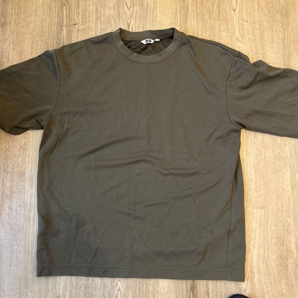 ユニクロUのオーバーサイズTシャツ ダークグリーン XLサイズ