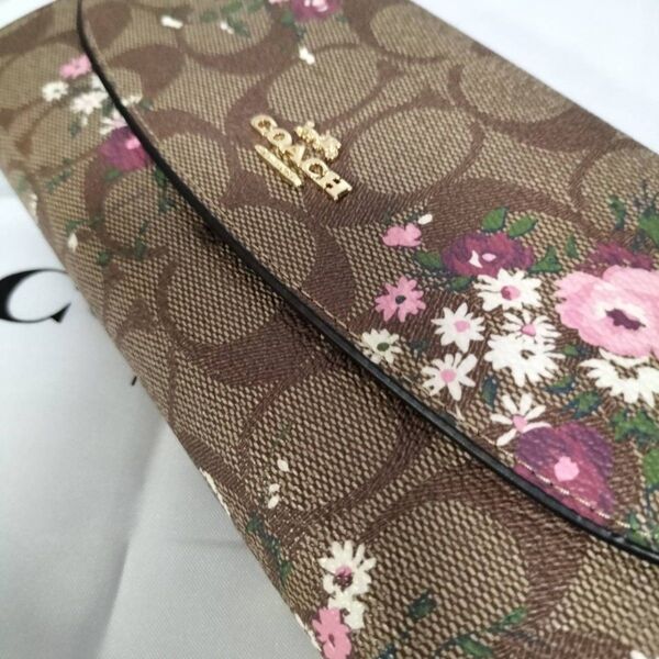 COACH 長財布 母の日 Flower プレゼントなどに COACH シグネチャー PVCレザー