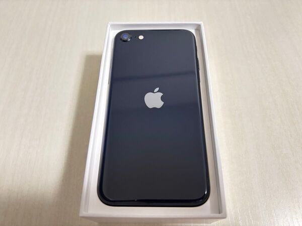 【美品】バッテリー99% Apple iPhoneSE 第3世代 本体 ミッドナイト 64GB SE3