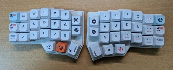 分離型キーボード Corne V4 2.4GHz無線接続 白
