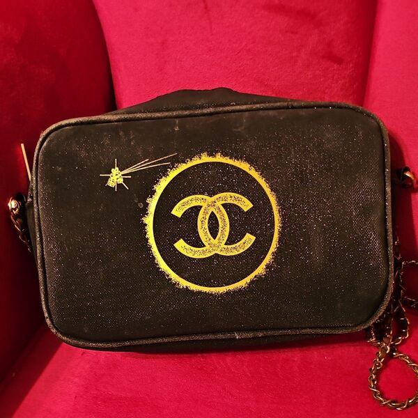 シャネル CHANEL ココマーク 小物入れ ポーチ ノベルティ 化粧ポーチ マルチケース ショルダーバッグ
