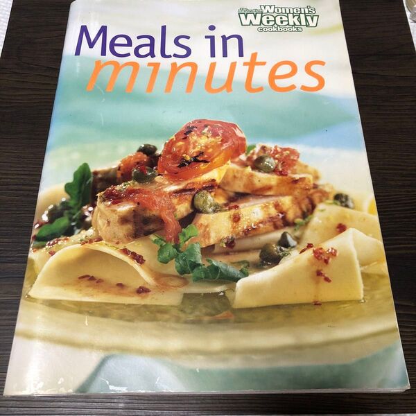 Australian Women's Weekly Meals in minutes レシピ本 洋書 料理本 オーストラリア 英語