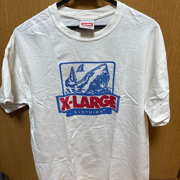 XLARGE エクストララージ ビッグロゴ 白 Tシャツ ARTデカプリント Mサイズ