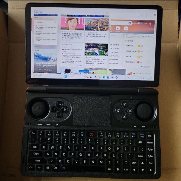 GPD WIN MINi AMD R7 7840U 32gb RAM 2TB 値下げ不可