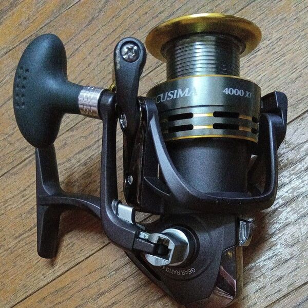 RYOBI ECUSIMA 4000XI スピニングリール