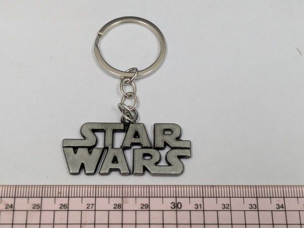 STAR WARS ロゴキーホルダー メタル製 シルバー系