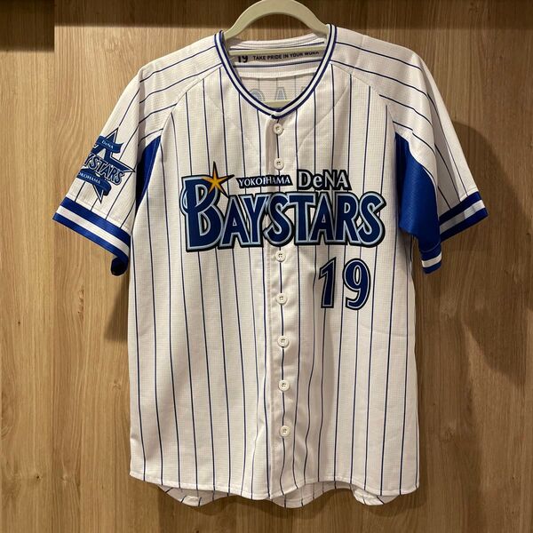 横浜DeNAベイスターズ レプリカユニフォーム サイズM 山崎康晃 背番号19