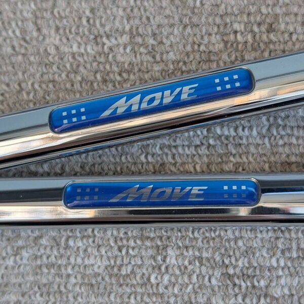 ダイハツ ムーヴ 純正 ナンバーフレーム 2枚セット(MOVE ロゴ入り)