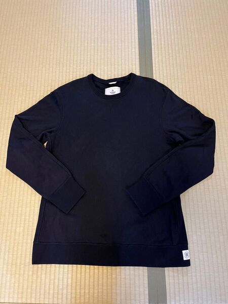 REIGNING CHAMP トレーナー、ブラック、Mサイズ綺麗な状態です。