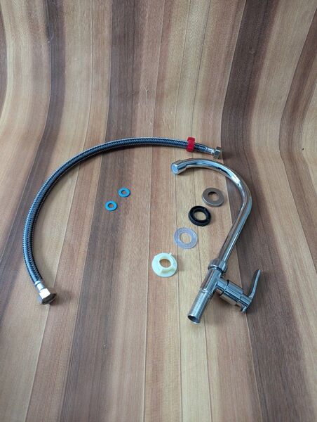 単水栓蛇口 メッキ 鶴首型 水道ホース付 未使用新品