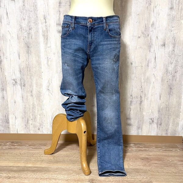 美品【23区DENIM】極ストレッチ ストレートデニム ダメージ加工 40
