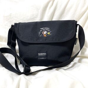 美品【YAKPAK PEANUTSコラボ】スヌーピー刺繍 ショルダーバッグ