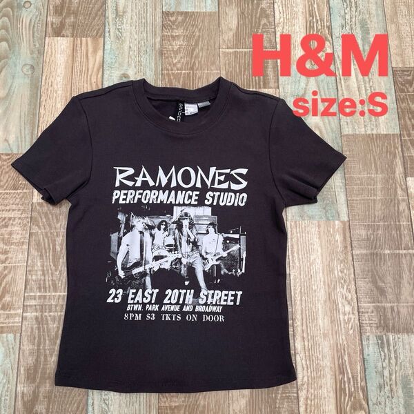 【即日配送】未使用タグ付 H&M/エイチアンドエム バンドTシャツ RAMONES ラモーンズ Sサイズ