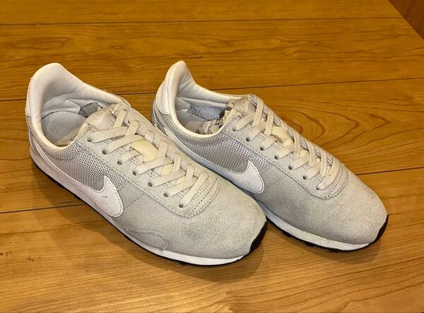 NIKE スニーカー グレー 6/23cm