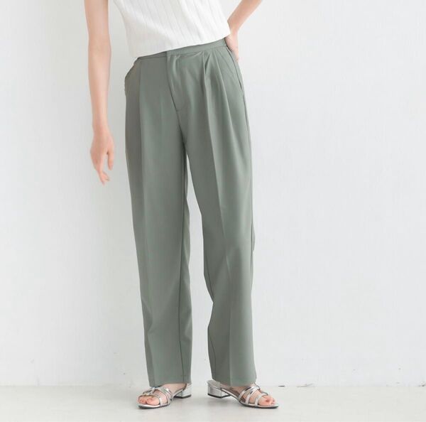 【美品】OMNES ストレッチタックテーパードパンツ