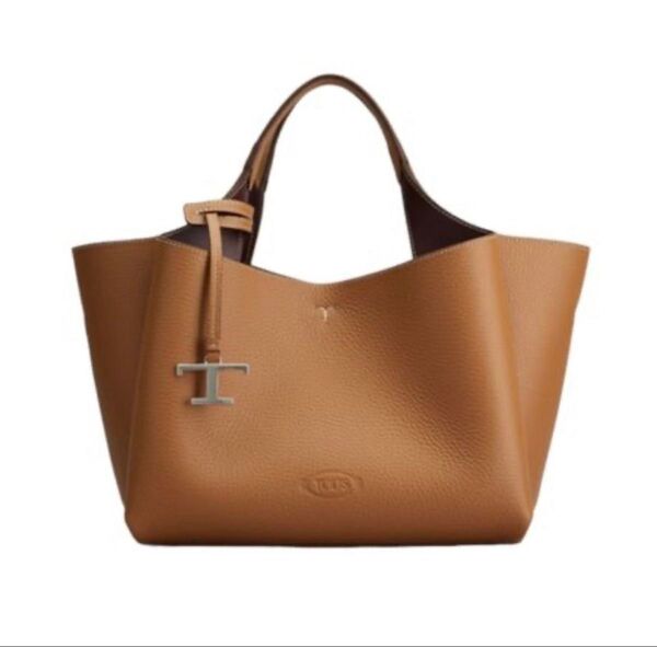 最終価格。6月末削除。TOD'S レザー バッグ ミニ