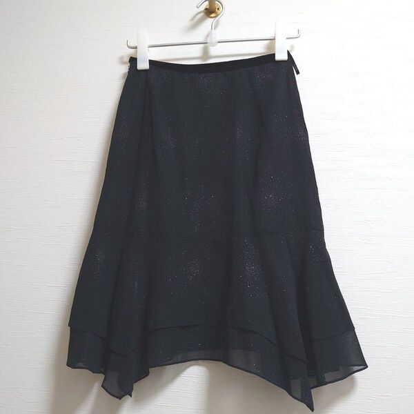 ラメ入り黒スカート アシンメトリー フレア