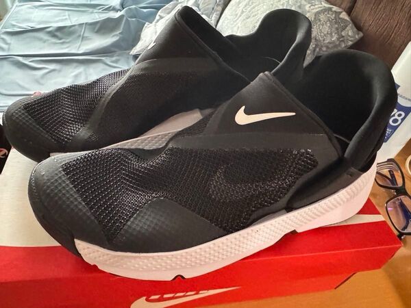 ランニングシューズ NIKE GO FLYEASE 11/9.5 黒 NIKE 4E 入りやすい ナイキ ランニング スニーカー