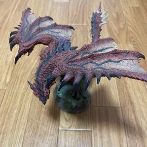 モンスターハンター リオレウス フィギュア クリエイターズモデル