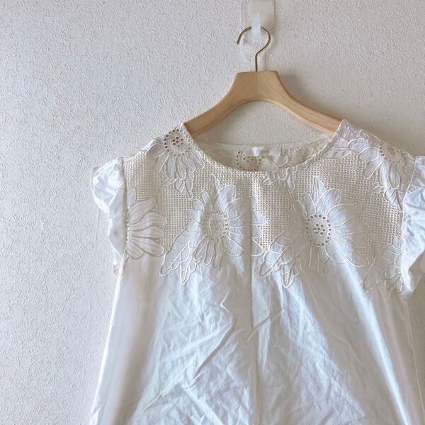 grove グローブ 花柄 レース 刺繍 ノースリーブ ブラウス シャツ 白