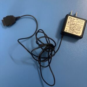 au共通 純正ガラケー用 充電器・ACアダプタ02、商品コード:0203PQA KDDI・携帯電話 ACアダプター02