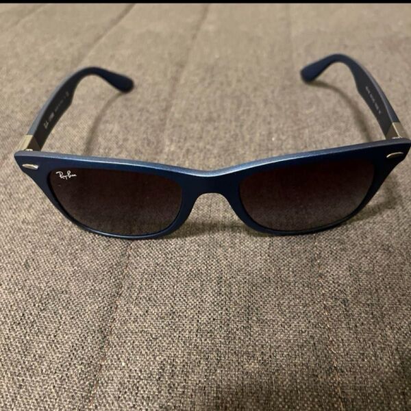 Ray-Ban レイバン サングラス RB4195 ライトフォース 特価品 美品午前中のみ