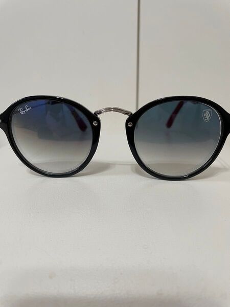 RAY BAN レイバン RB2447 F603 フェラーリコラボ スクデーリフェラーリ!限定モデル 新品未使用!