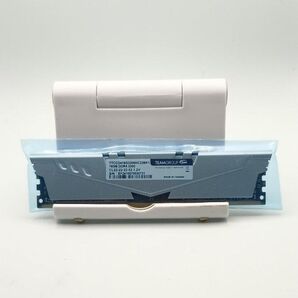 【新品未使用】TEAMGROUP DDR4 3200 16GB メモリ 1枚のみ