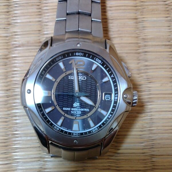 セイコー イグニッション SEIKO ソーラー電波時計 ブラック文字盤 SBHS003 7B22-0AA0