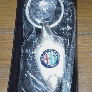 アルファロメオ キーホルダー 未使用に近い