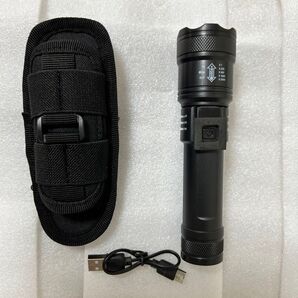 強力LED懐中電灯と回転式ケースの便利なセット