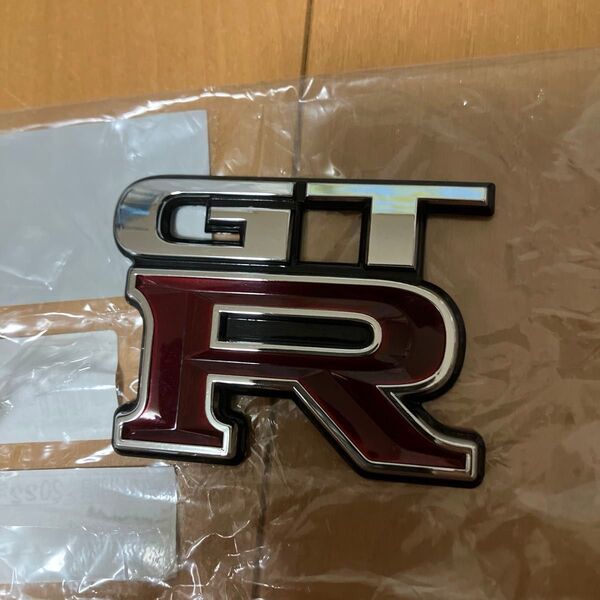 日産純正品 エンブレム スカイライン GT-R bnr34 bcnr33