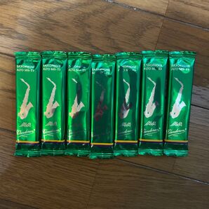 Vandoren Java アルトサックス用リード7枚セット (3)