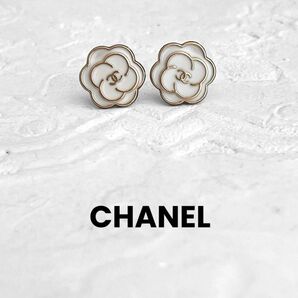 【CHANEL】ヴィンテージ ボタン ピアス ゴールド ホワイト